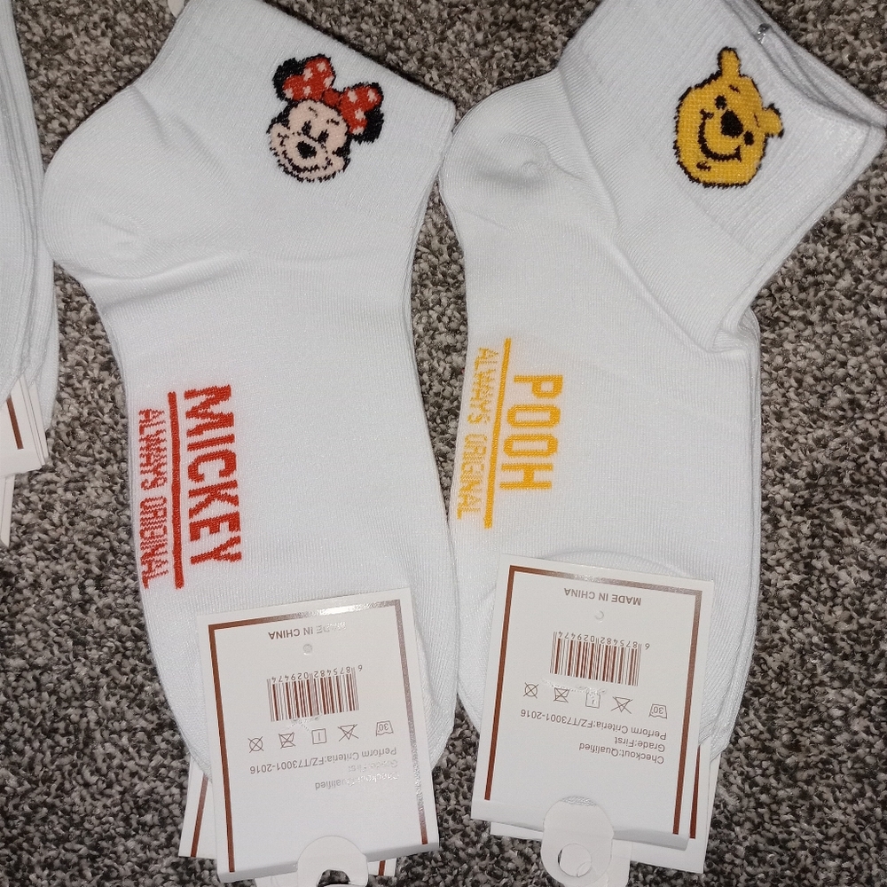 Character Socks - Picture 7 of 9